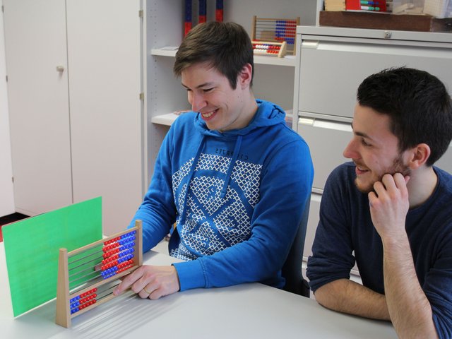 Auch Studierende sind in die Arbeit der Beratungsstelle Rechenstörungen eingebunden. Foto: Pädagogische Hochschule Karlsruhe
