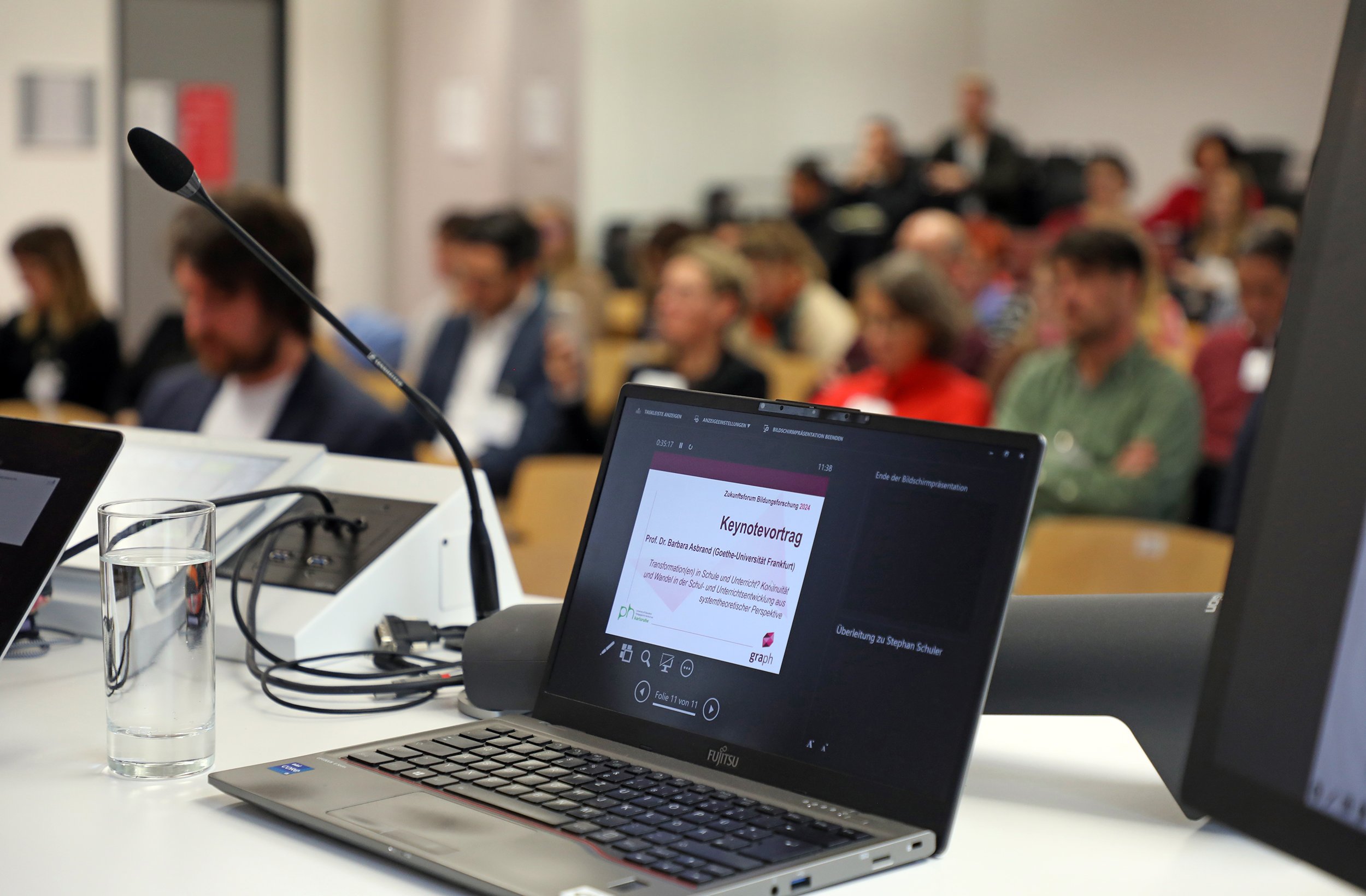 Zukunftsforum Bildungsforschung 2024: An der PHKA ging es um „Transformation(en) in Schule und Unterricht“. Foto: PHKA