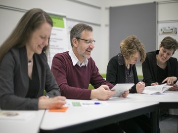 Praxis- und forschungsnah: Die berufsbegleitenden Masterstudiengänge der Pädagogischen Hochschule Karlsruhe. Foto: Binz/PHKA