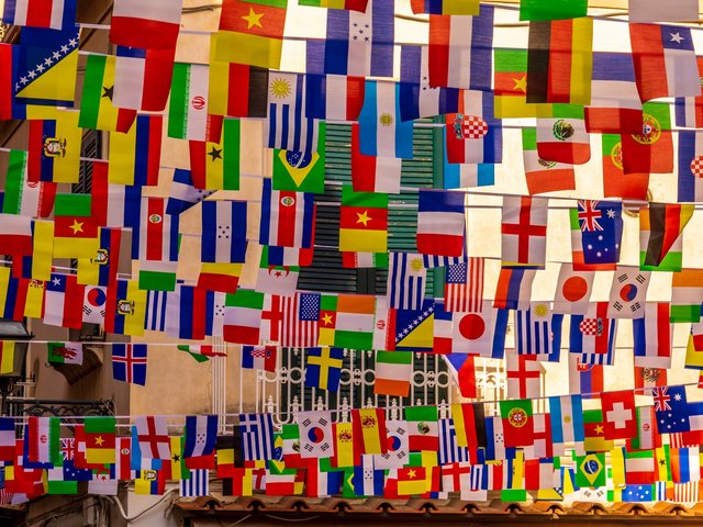 Auslandssemester sind beliebt und wichtig. Viele Studierende sind dabei auf eine Förderung angewiesen. Foto:https://unsplash.com/@Nick Fewings