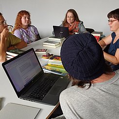 Eine der vier Jurygruppen der 14. Redaktionskonferenz von boys & books. Foto: PHKA