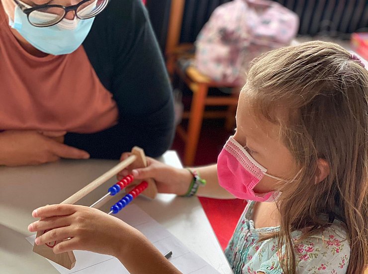 Karlsruher Mathe Sommer 2022: Fit werden in Mathe für das neue Schuljahr. Foto: Corinna Forcher/PHKA